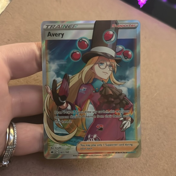 Avery Full Art Ultra rare SWSH06 - Picture 1 of 3